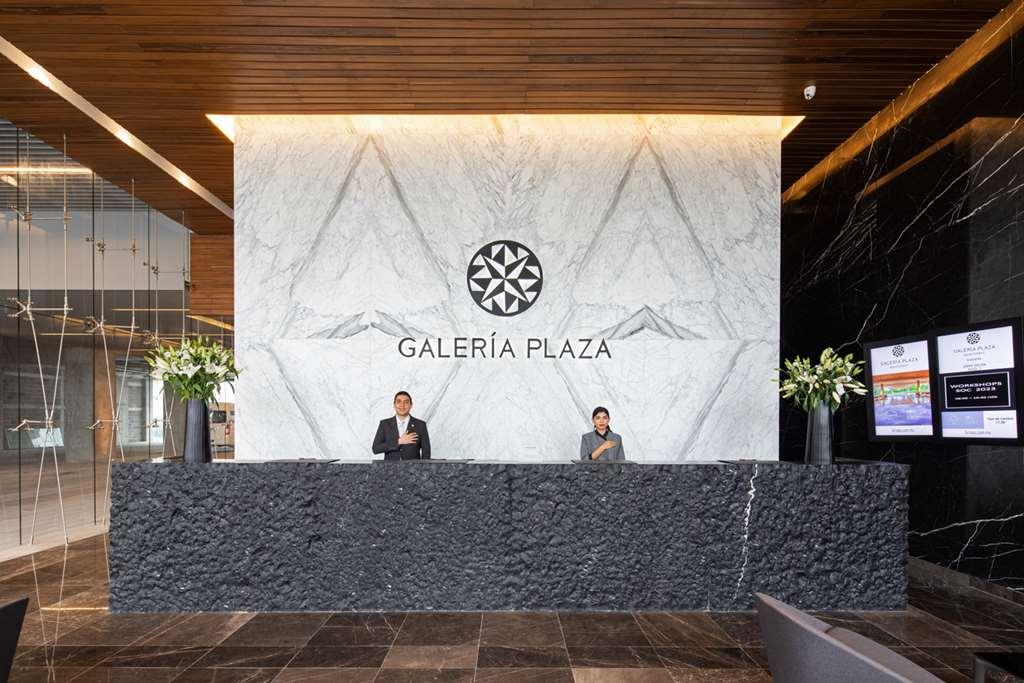 Galeria Plaza Monterrey Hotel Interieur foto The lobby of the shopping mall