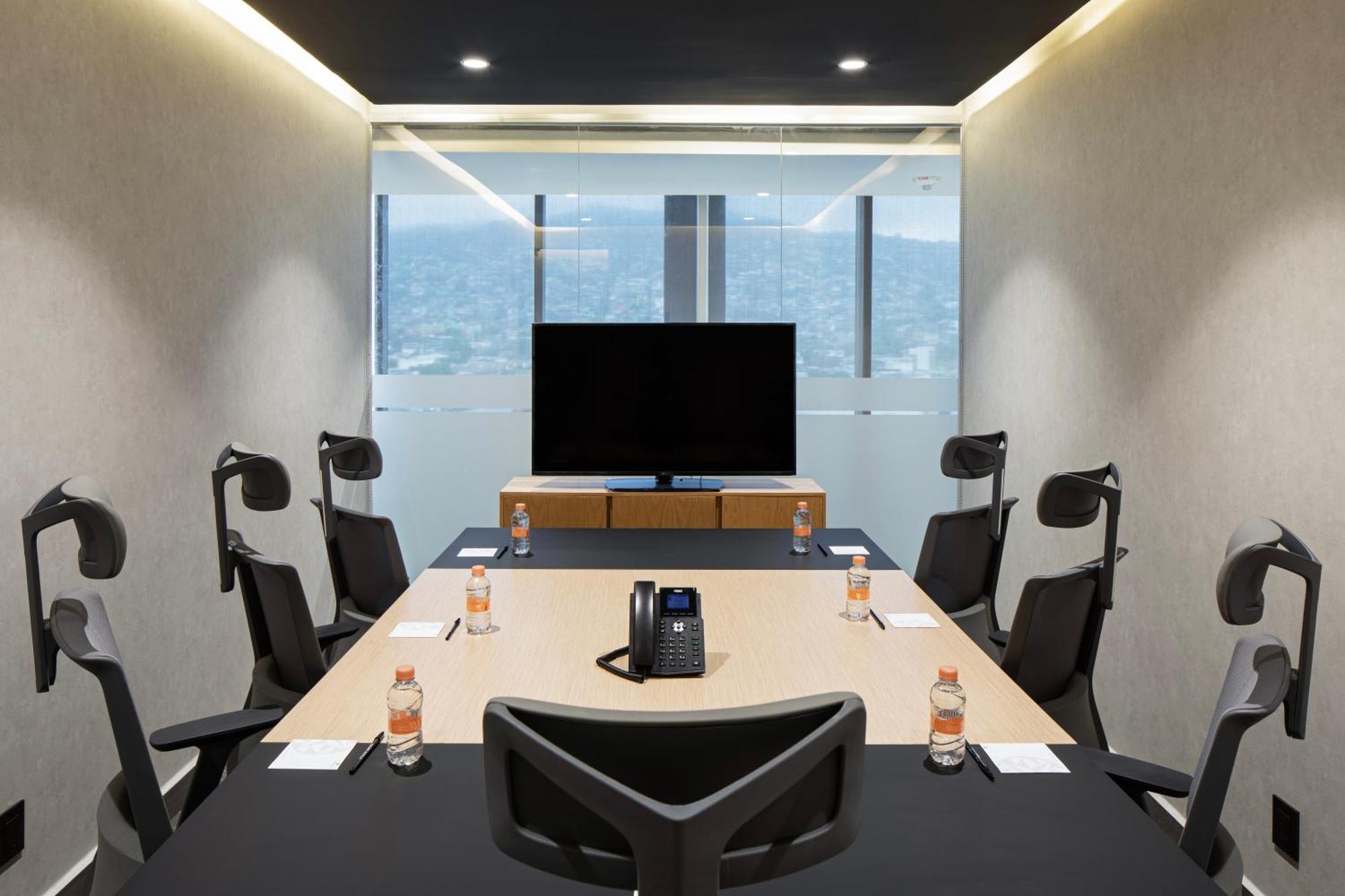 Galeria Plaza Monterrey Hotel Buitenkant foto A typical meeting room