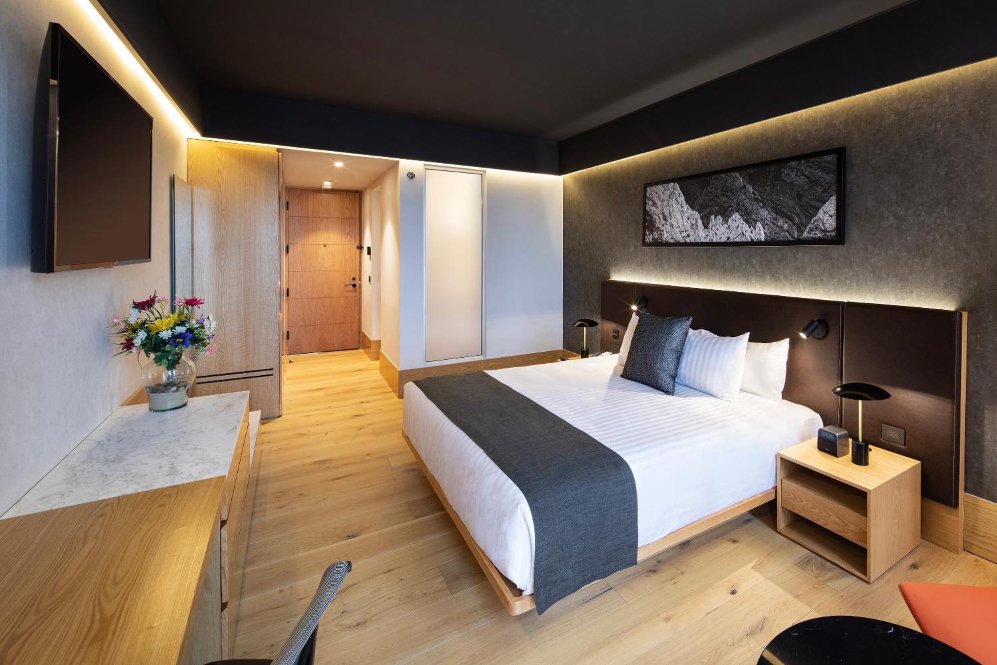 Galeria Plaza Monterrey Hotel Buitenkant foto A room at the hotel